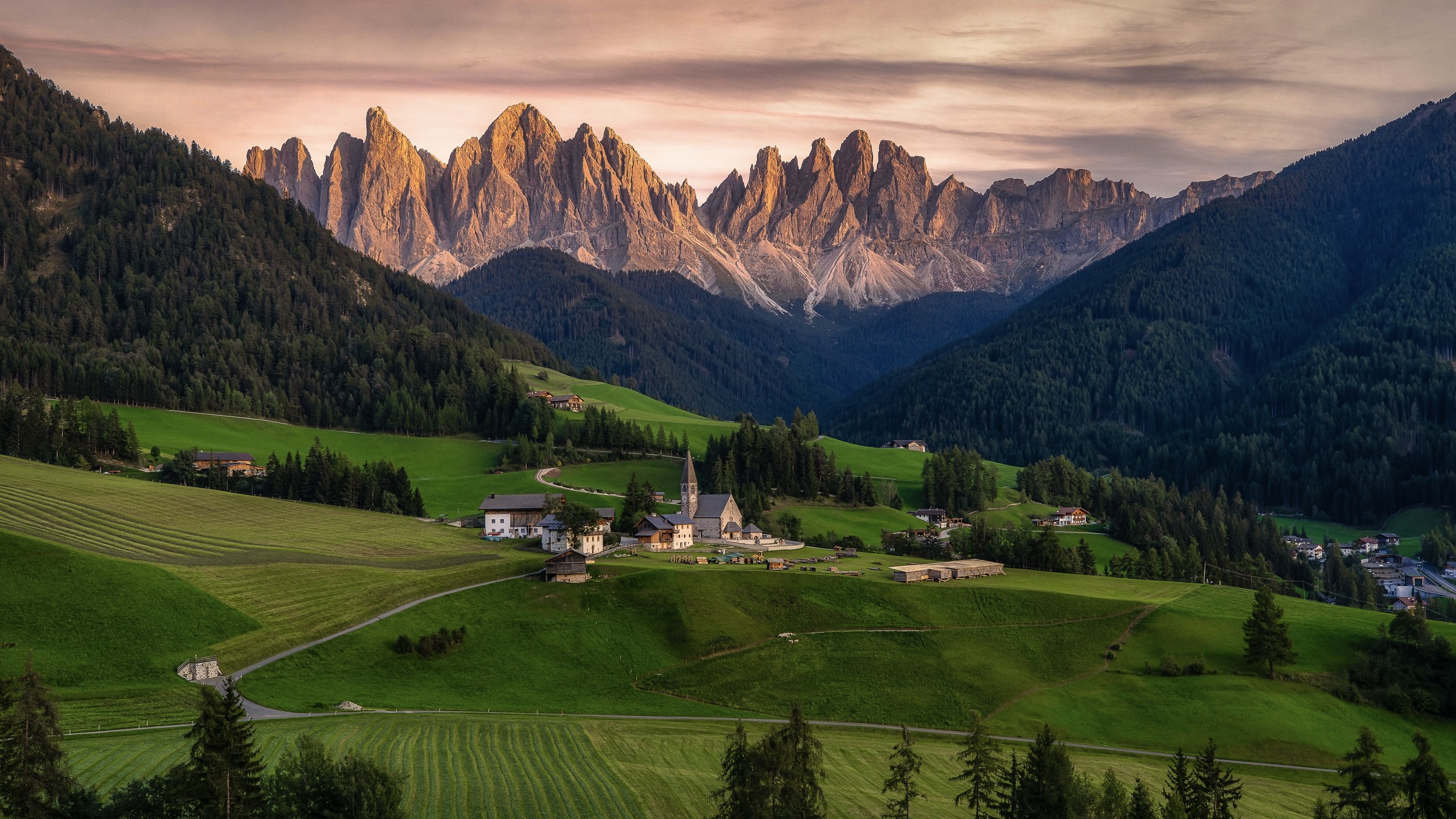 Italy rolling mountain views