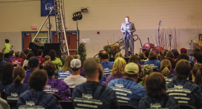President Loren Swartzendruber '76, MDiv '79, DMin, addresses the 2014 Walk for Hope gathering. (Photo by Michael Sheeler)