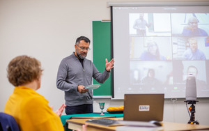 hybrid classroom