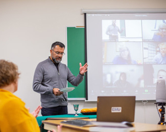 hybrid classroom