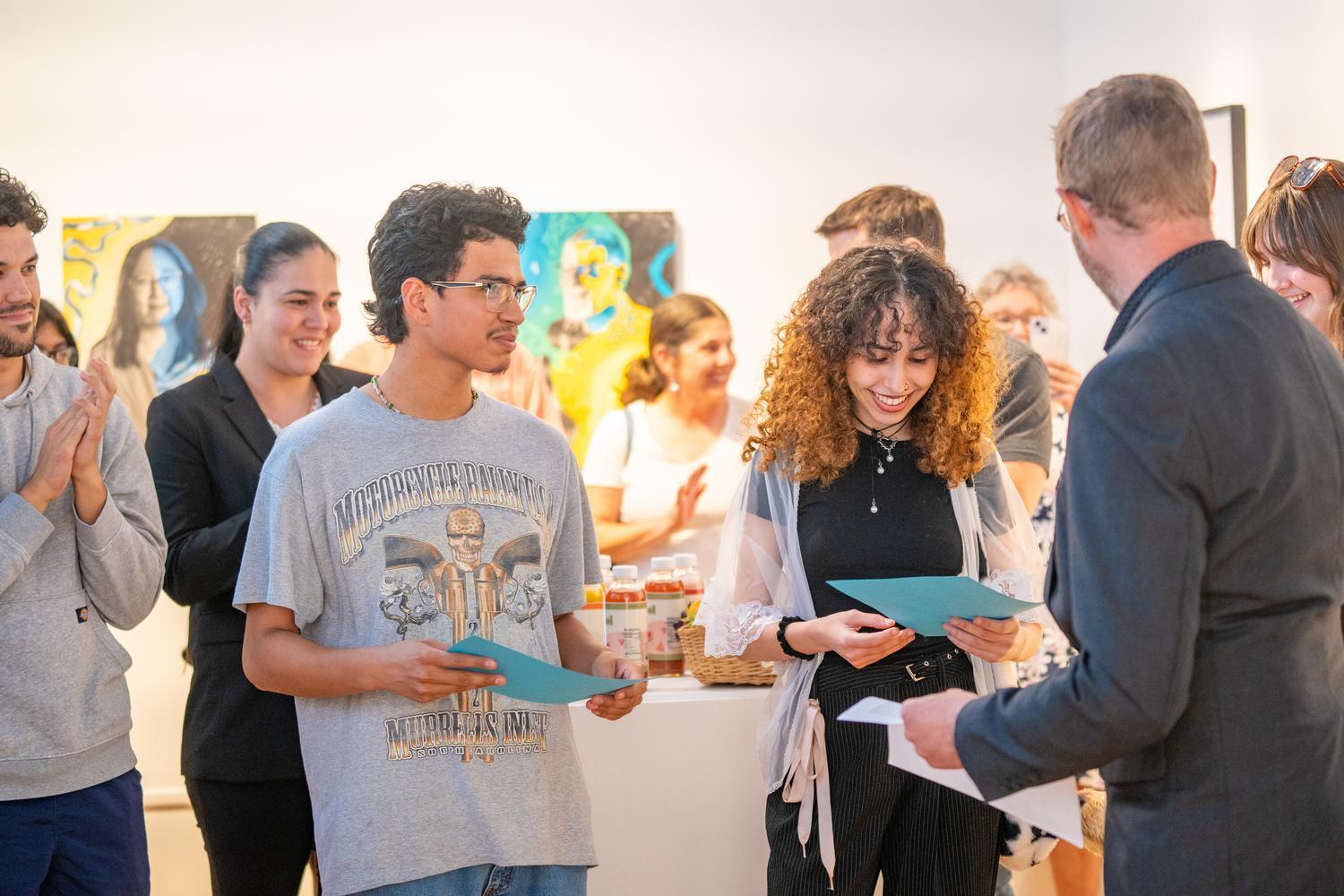 News, gallery, seniors